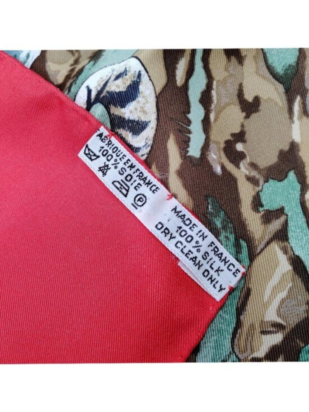 Authentic Hermès Sichuan Silk Scarf 90 Red Animal Print Carré Luxury Designer - Picture 8 of 10